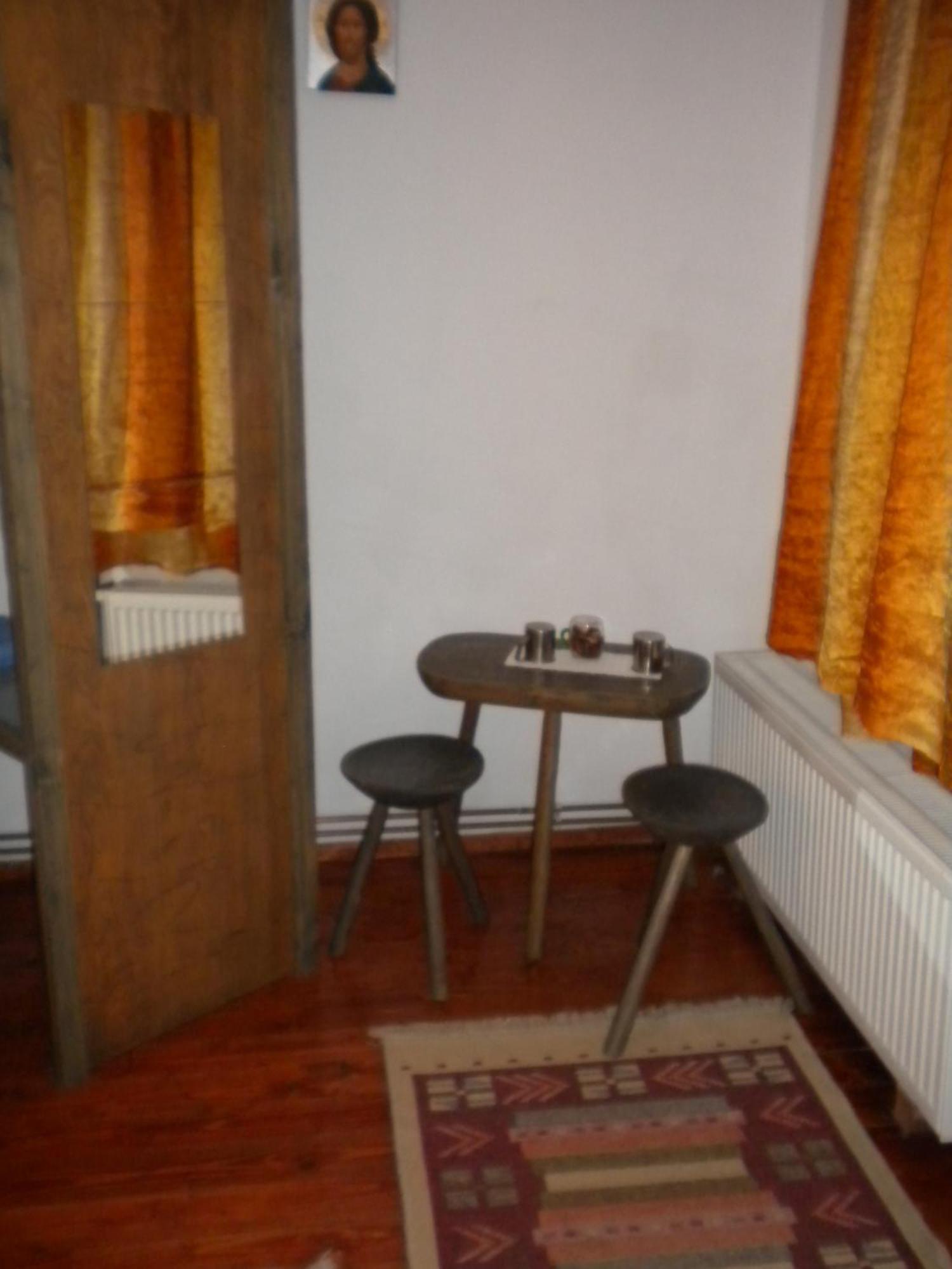 Cabana La Noi Hotel Risnov Bagian luar foto