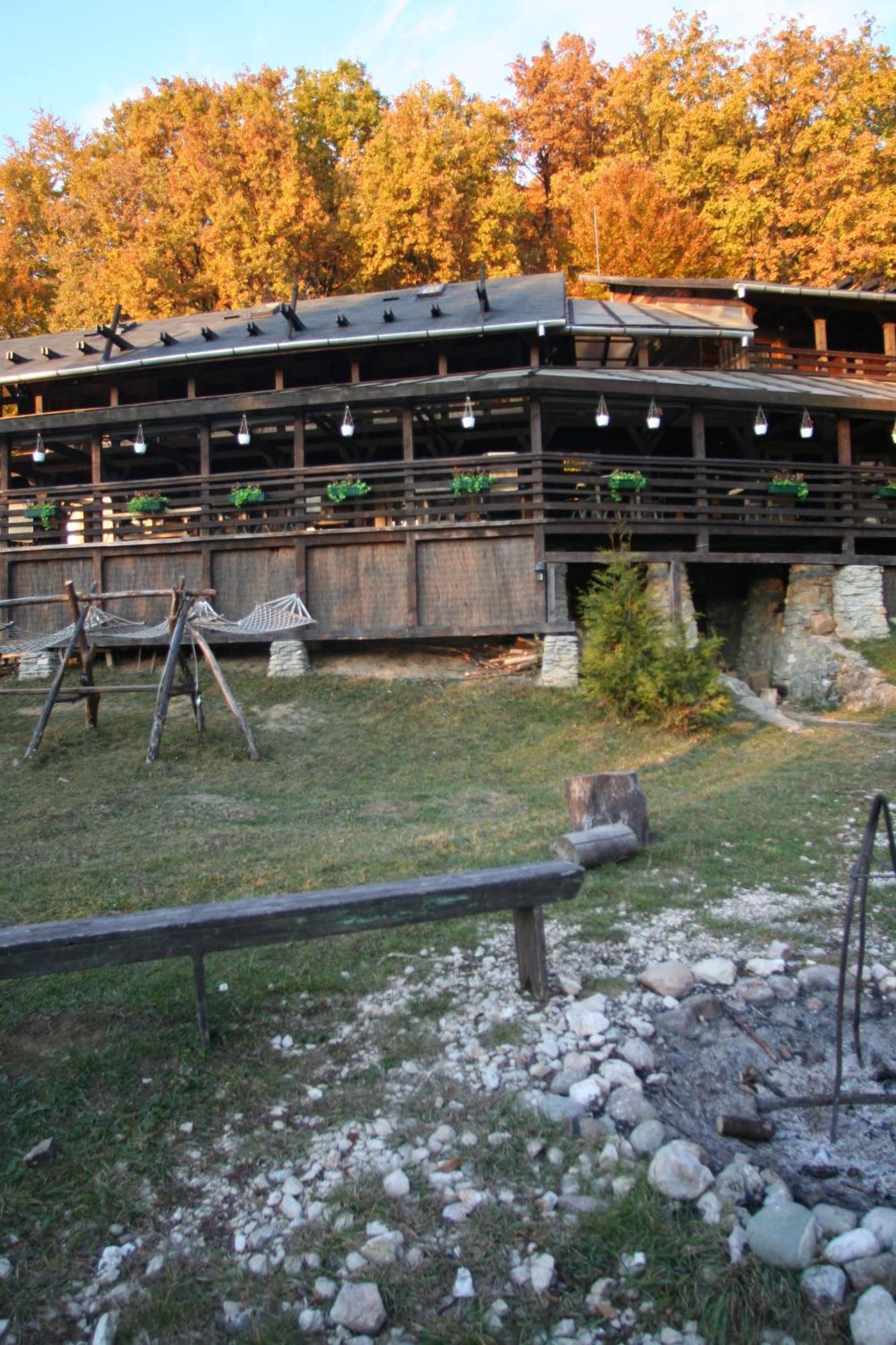Cabana La Noi Hotel Risnov Bagian luar foto