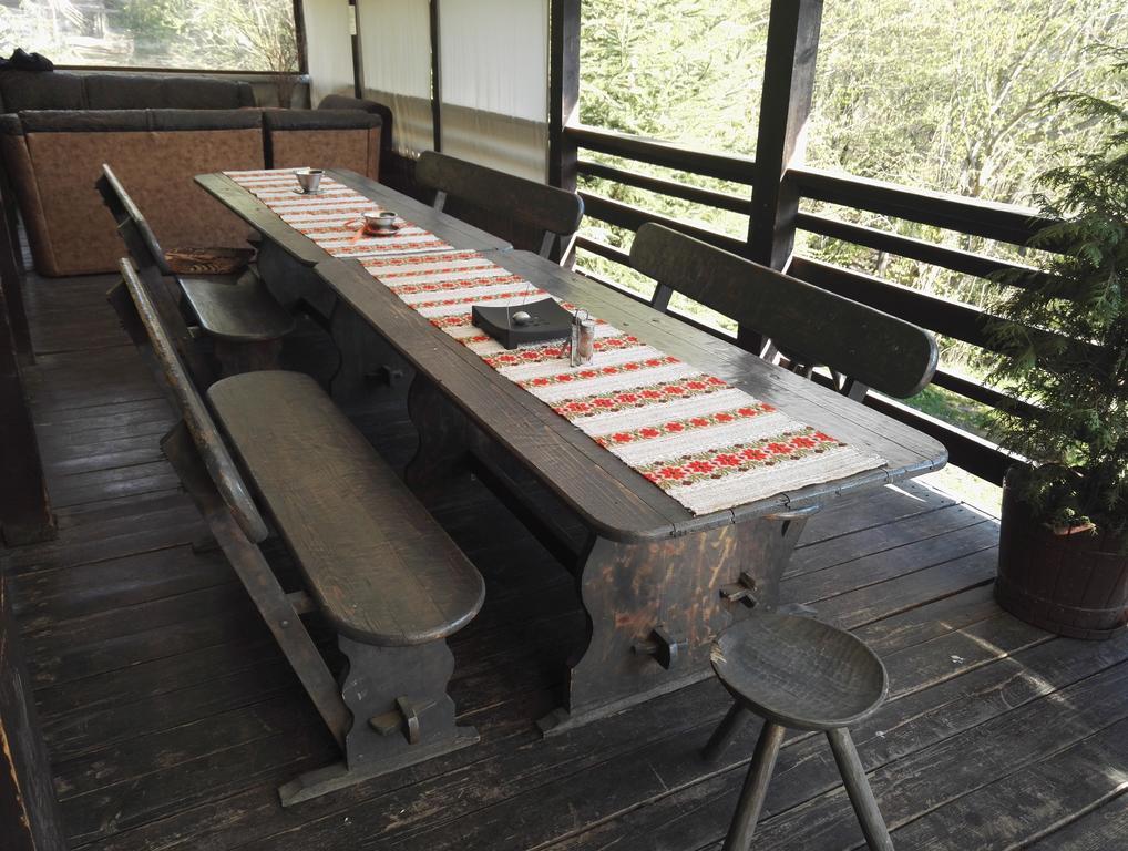Cabana La Noi Hotel Risnov Bagian luar foto